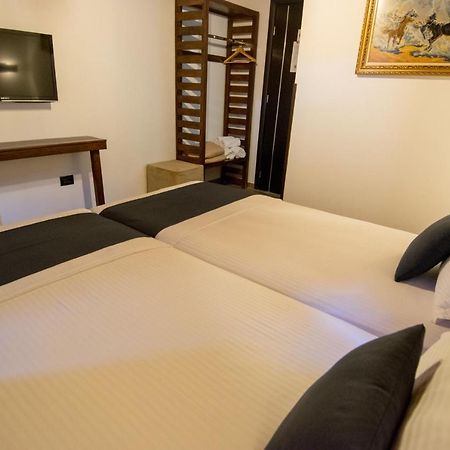 Kale Guesthouse Gjirokastër Buitenkant foto