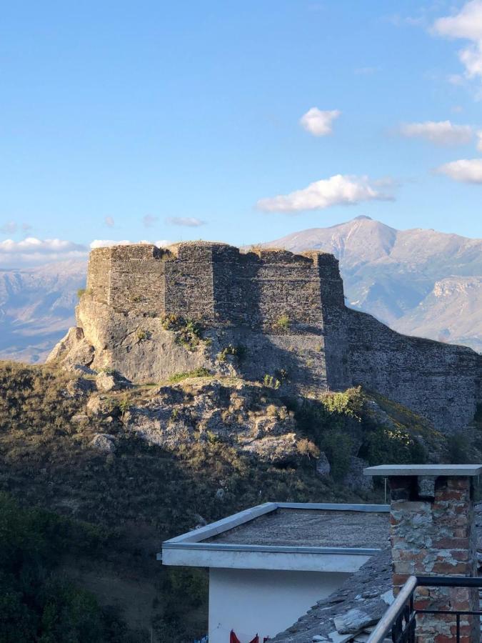 Kale Guesthouse Gjirokastër Buitenkant foto