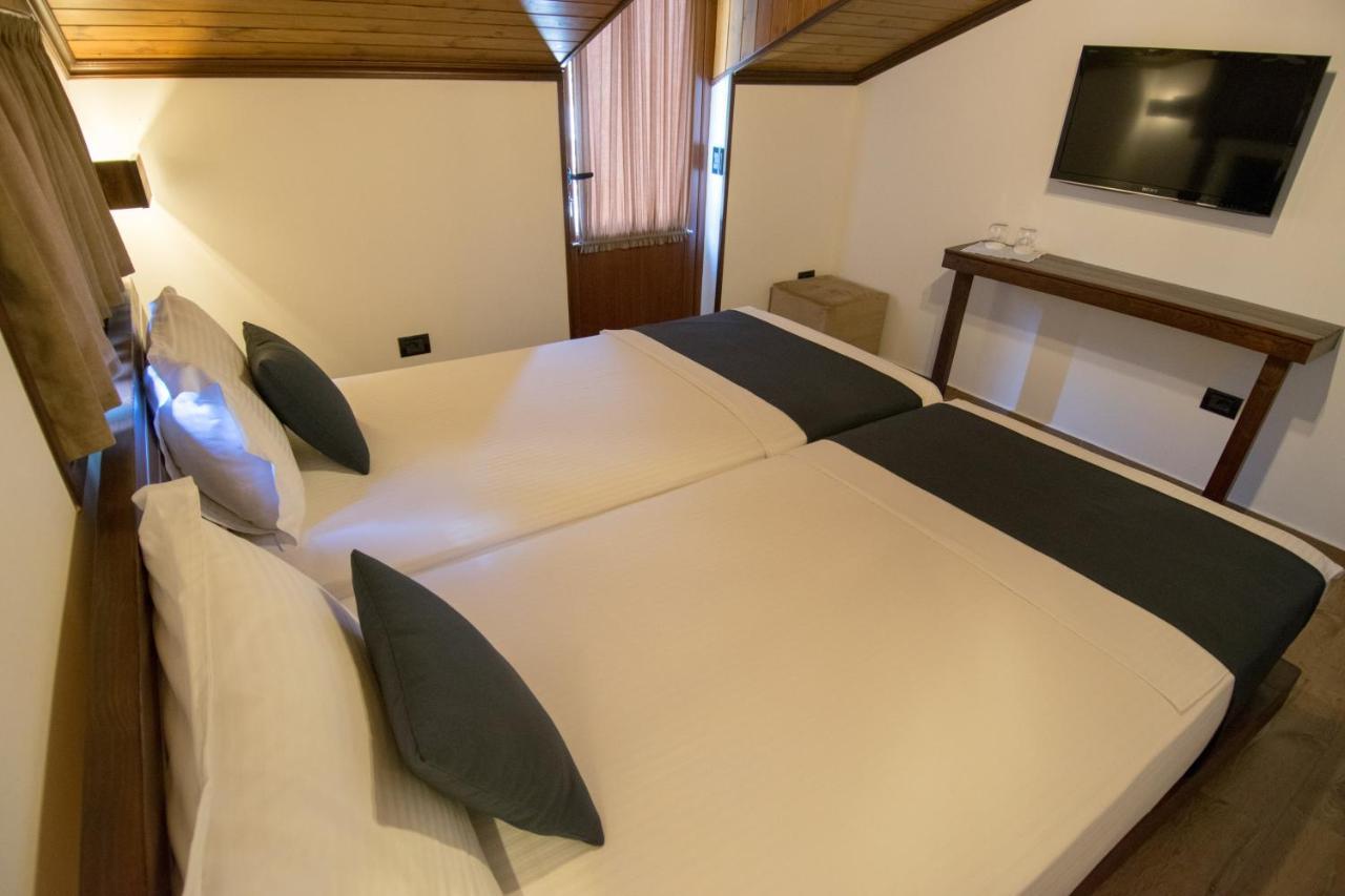 Kale Guesthouse Gjirokastër Buitenkant foto