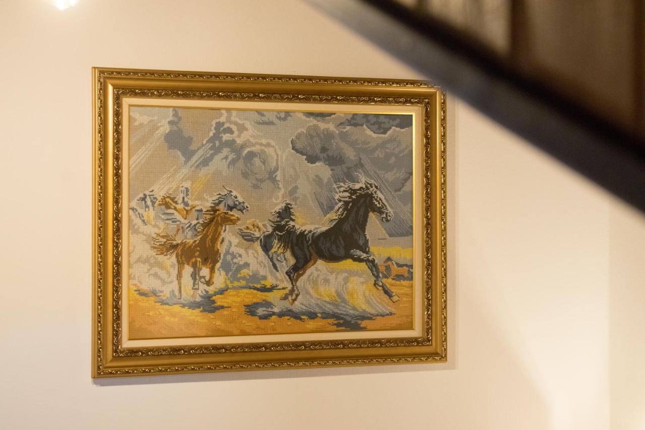 Kale Guesthouse Gjirokastër Buitenkant foto