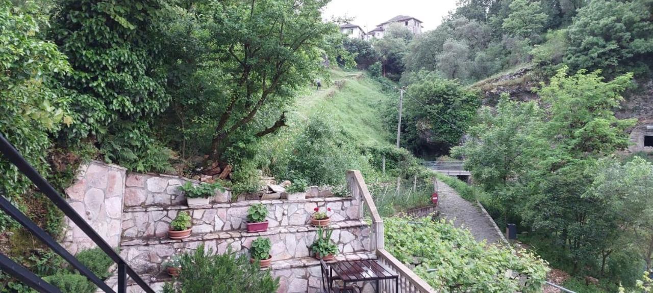 Kale Guesthouse Gjirokastër Buitenkant foto